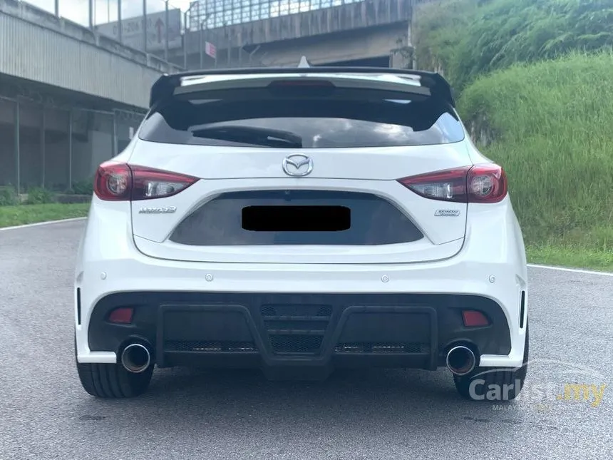 2015 Mazda 3 SKYACTIV-G Hatchback