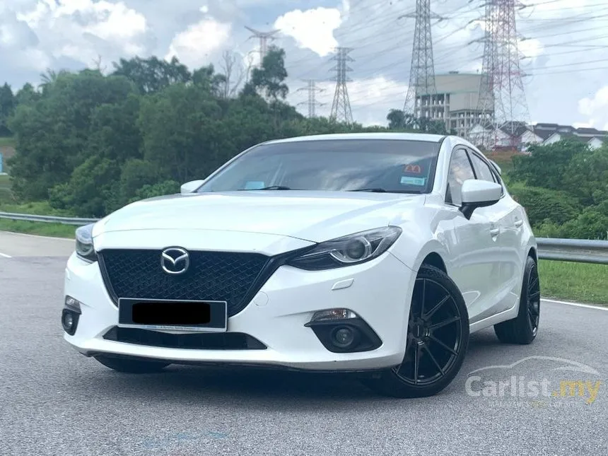 2015 Mazda 3 SKYACTIV-G Hatchback