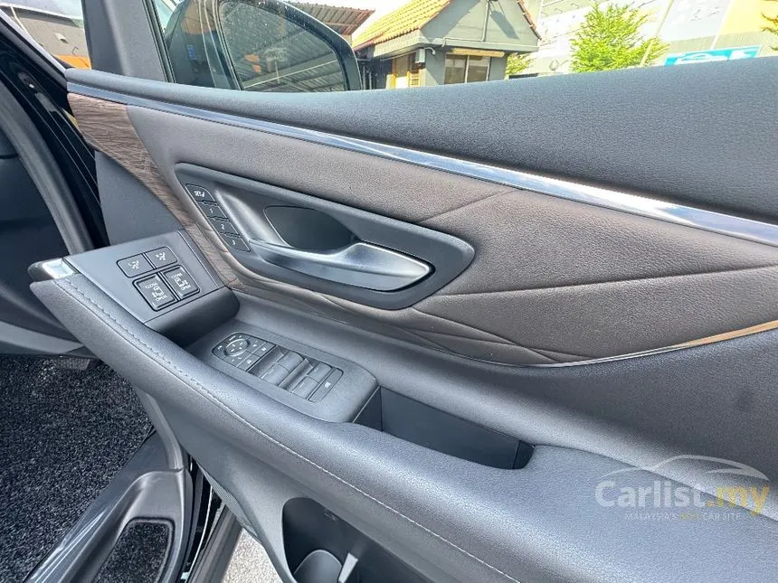 2025 Toyota Alphard Executive Lounge MPV