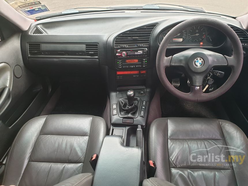 BMW 325i 1995 2.5 in Kuala Lumpur Manual Sedan Silver for 