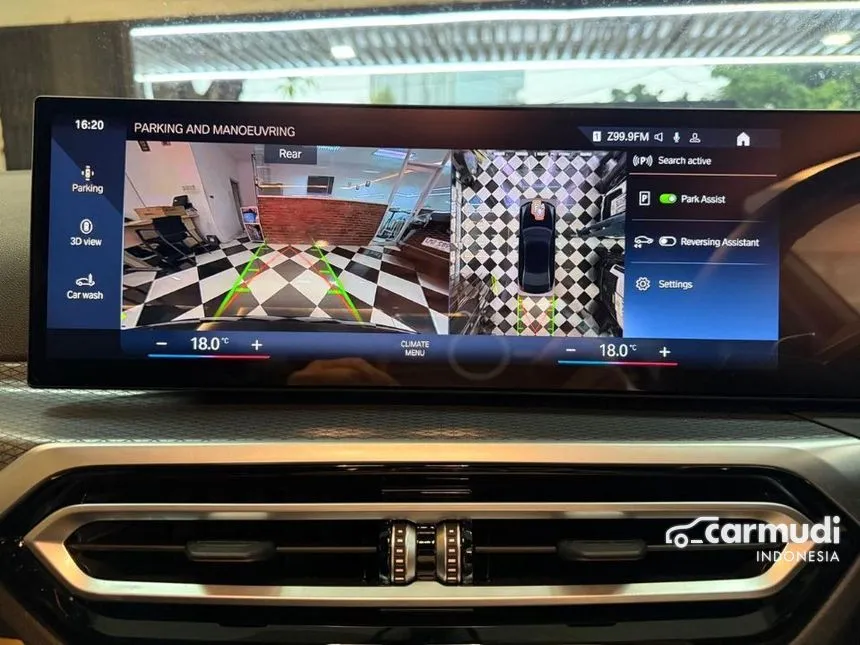 2023 BMW 330i M Sport Pro Sedan