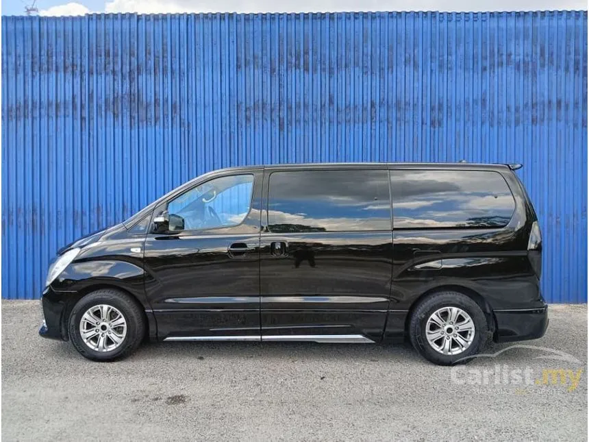2017 Hyundai Grand Starex Royale MPV