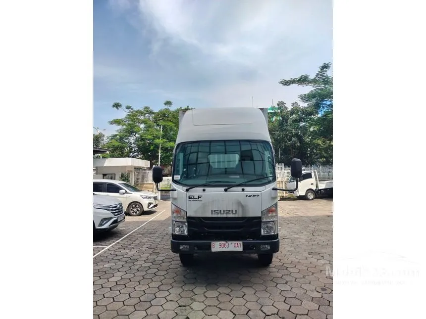 Jual Mobil Isuzu Elf 2023 NMR 71 L 4.8 di DKI Jakarta Manual Trucks Putih Rp 390.000.000