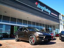 2010 Porsche Cayenne Turbo V8- Imported- Luxury & Performance