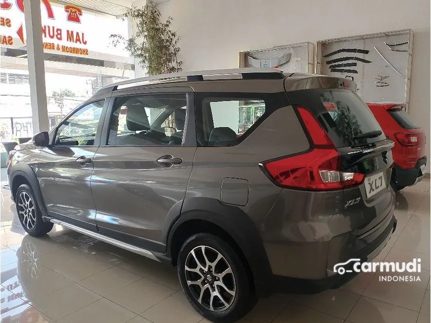 2025 Suzuki XL7 Zeta SUV