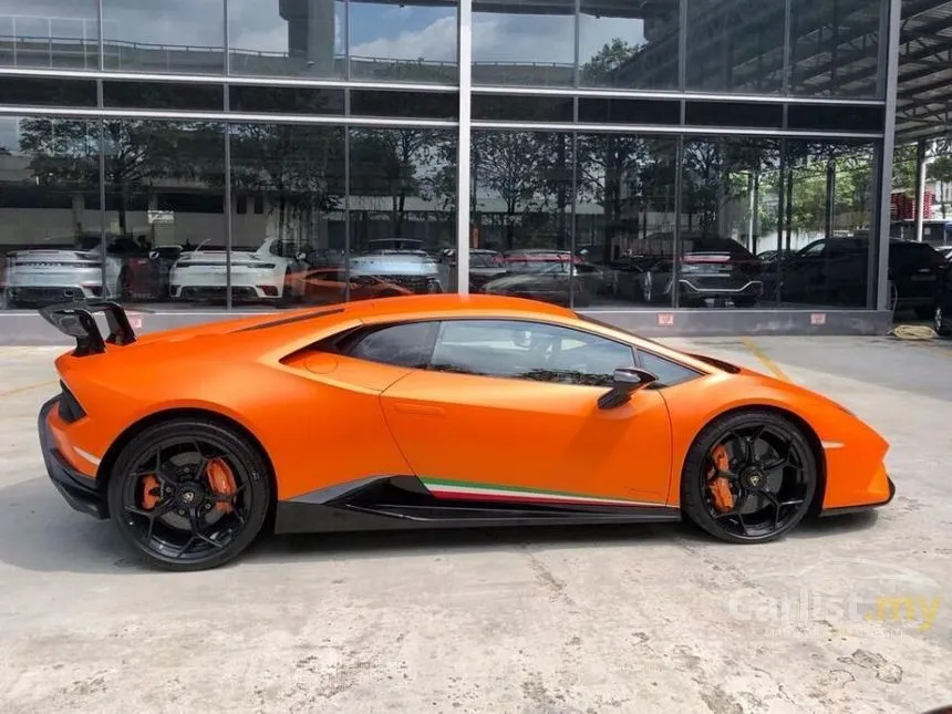2017 Lamborghini Huracan Performante Coupe