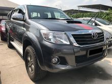 TIP TOP CONDITION 2015 Toyota Hilux 2.5 G VNT Pickup Truck LOOK LIKE NEW