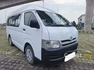 2010 Toyota Hiace 2.7 Window Van Van