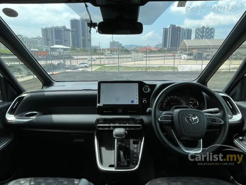2023 Toyota Voxy S-Z MPV