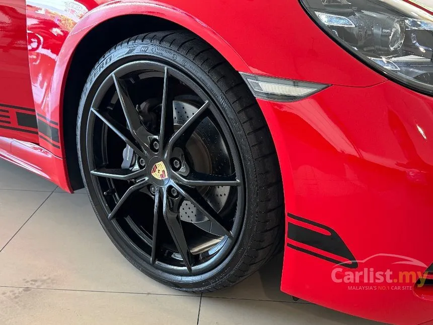 2022 Porsche 718 Cayman Coupe