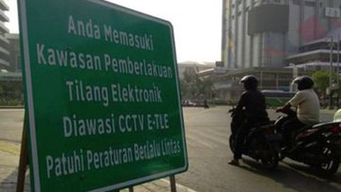 Lewati Jalur Busway Bakal Kena Tilang Elektronik