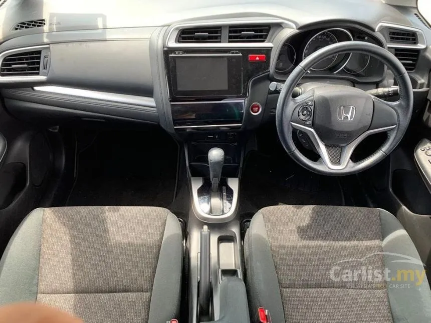 2016 Honda Jazz V Hatchback