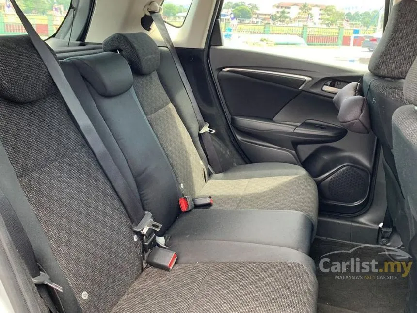 2016 Honda Jazz V Hatchback