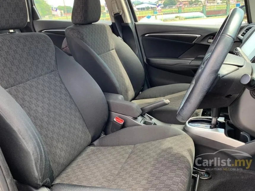 2016 Honda Jazz V Hatchback