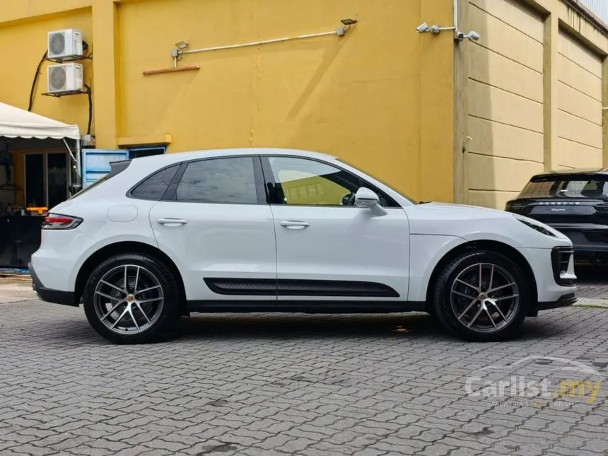 2023 Porsche Macan SUV
