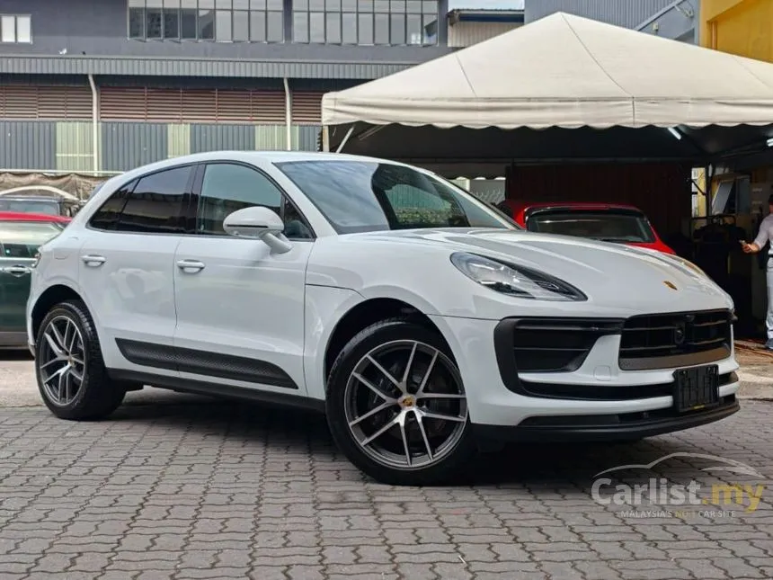 2023 Porsche Macan SUV