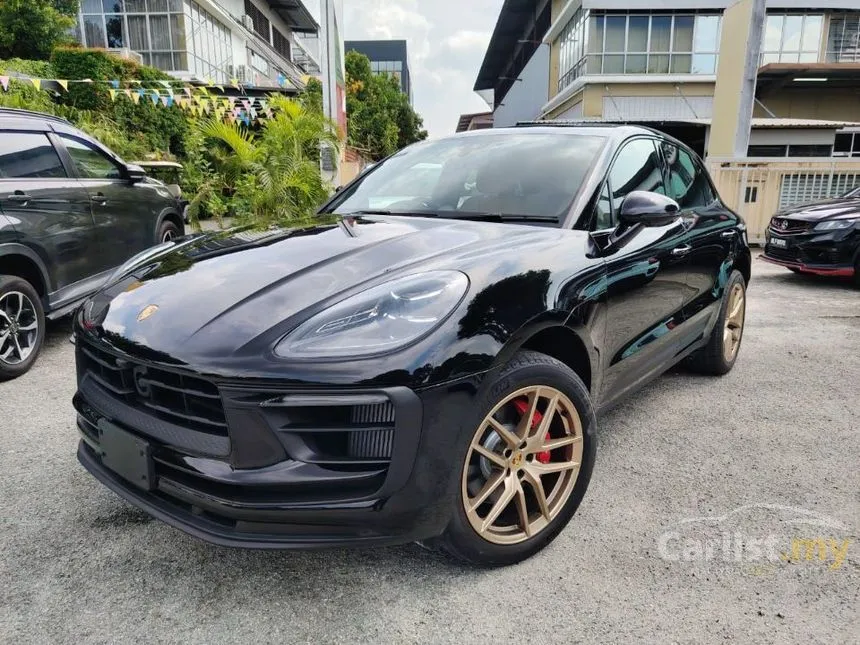 2021 Porsche Macan Turbo SUV