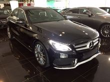 2016 Mercedes-Benz C200 2.0 AMG Panoramic Roof / Power Boot / Camera / Navigation