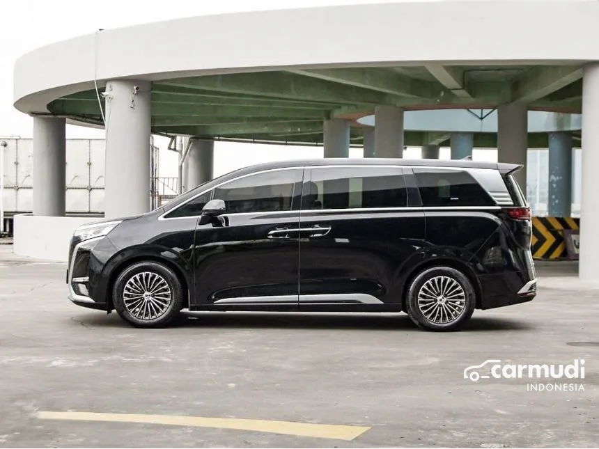 2025 Denza D9 Advanced MPV