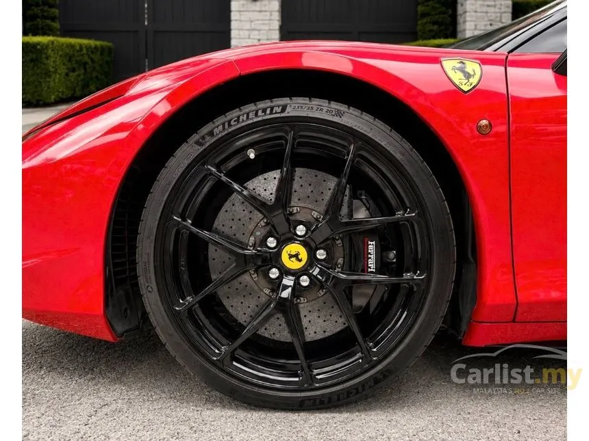 2012 Ferrari 458 Italia Coupe