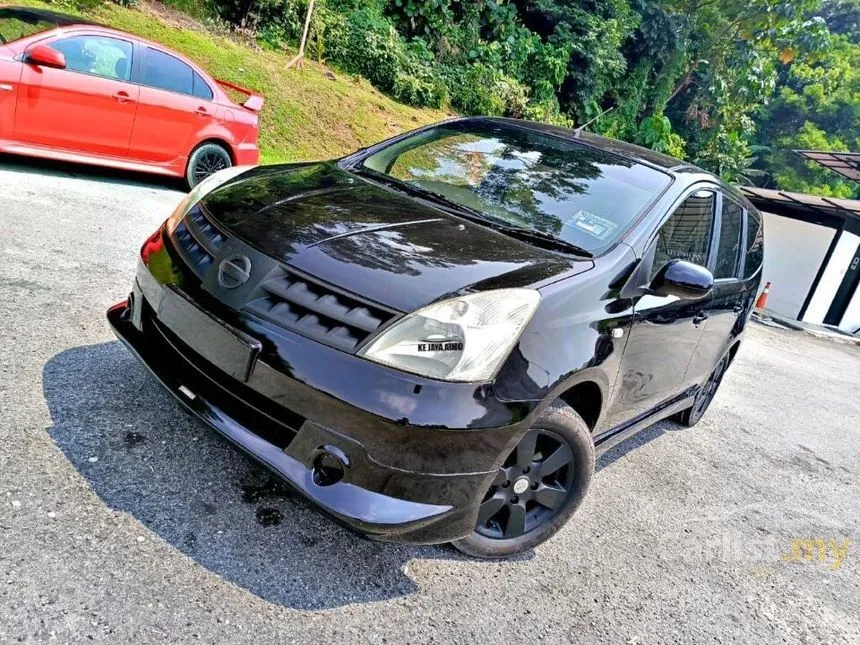 2011 Nissan Grand Livina Comfort MPV
