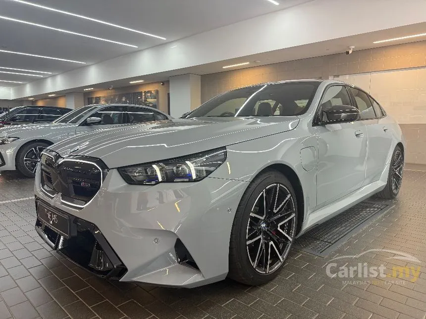 2025 BMW M5 Sedan