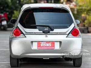 2013 Honda Brio 1.2 V Hatchback