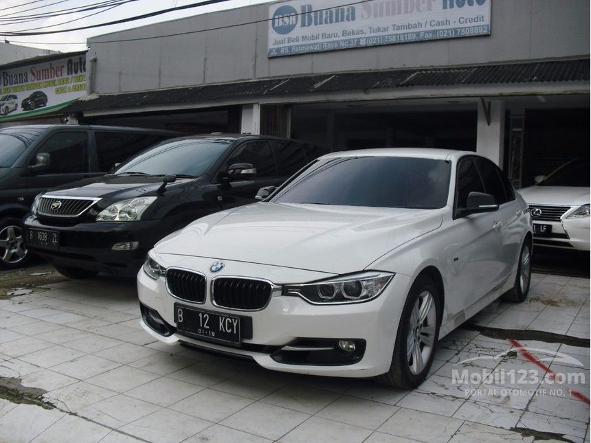 Jual Mobil Bmw 3i 13 Sport 2 0 Di Dki Jakarta Automatic Sedan Putih Rp 395 000 000 Mobil123 Com