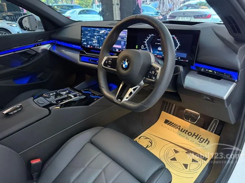 2024 BMW 520i M Sport Sedan