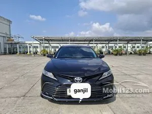2023 Toyota Camry 2.5 V Sedan