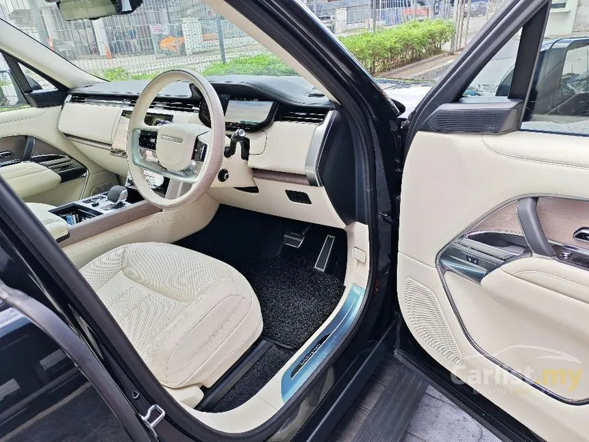 2024 Land Rover Range Rover Autobiography SUV