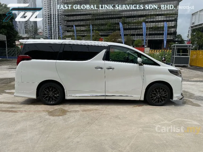 2021 Toyota Alphard MPV