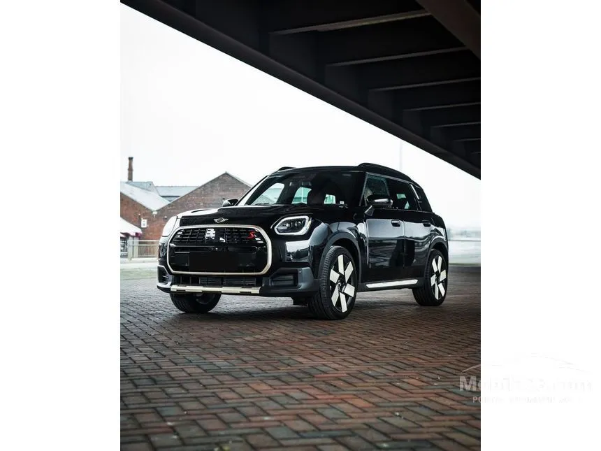 Jual Mobil MINI Countryman 2024 S ALL4 Favoured Trim 2.0 di DKI Jakarta Automatic SUV Hitam Rp 1.440.000.000