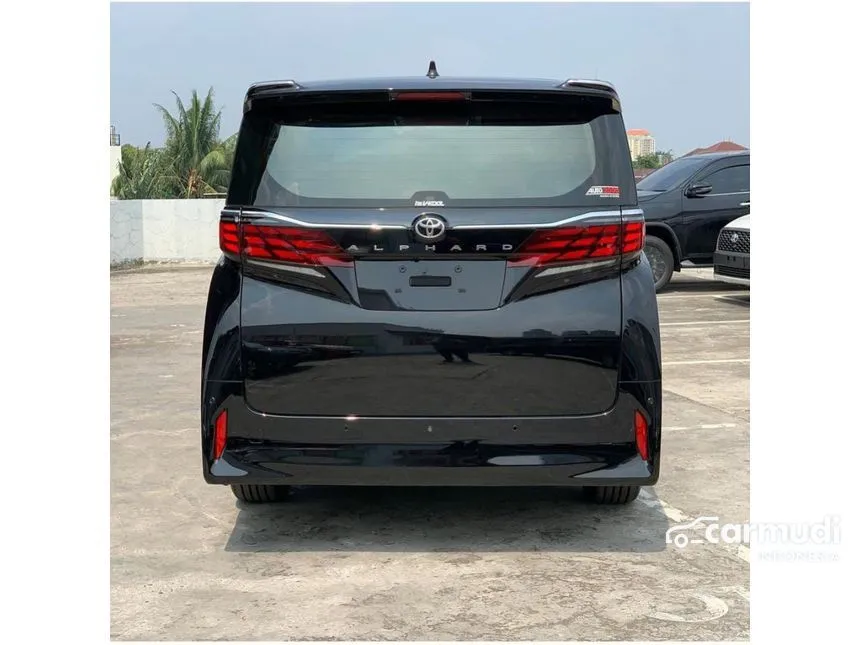 2024 Toyota Alphard HEV MPV