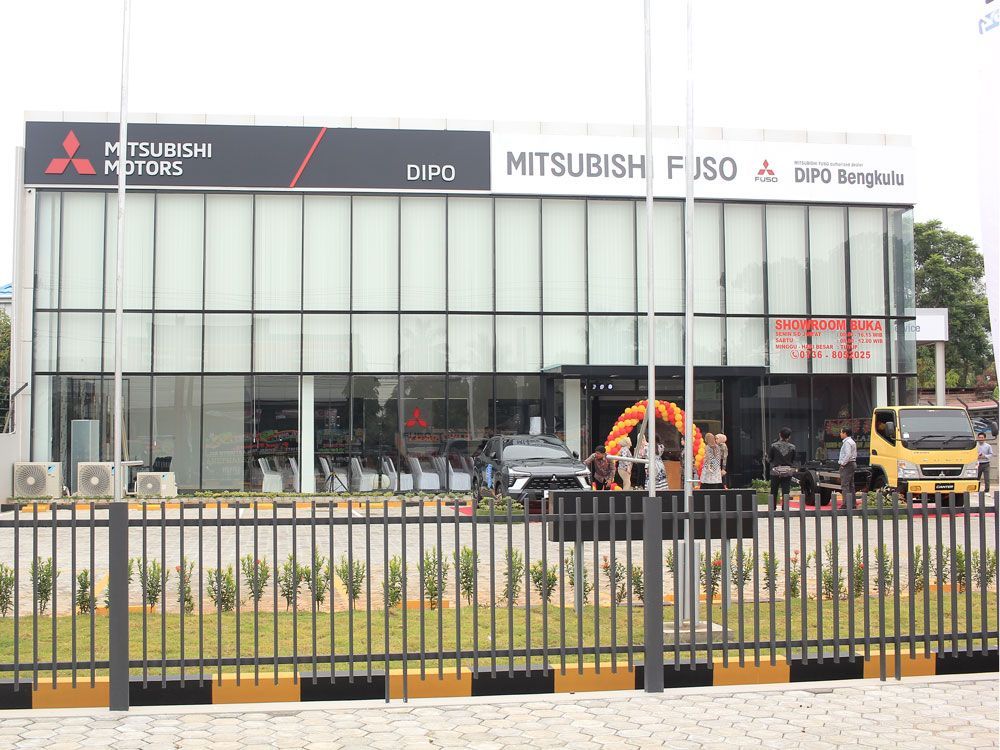 Mitsubishi Buka Diler Mobil Penumpang ke-181 di Indonesia