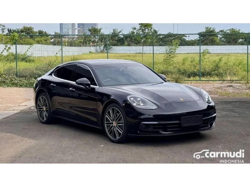 2017 Porsche Panamera 4S Hatchback