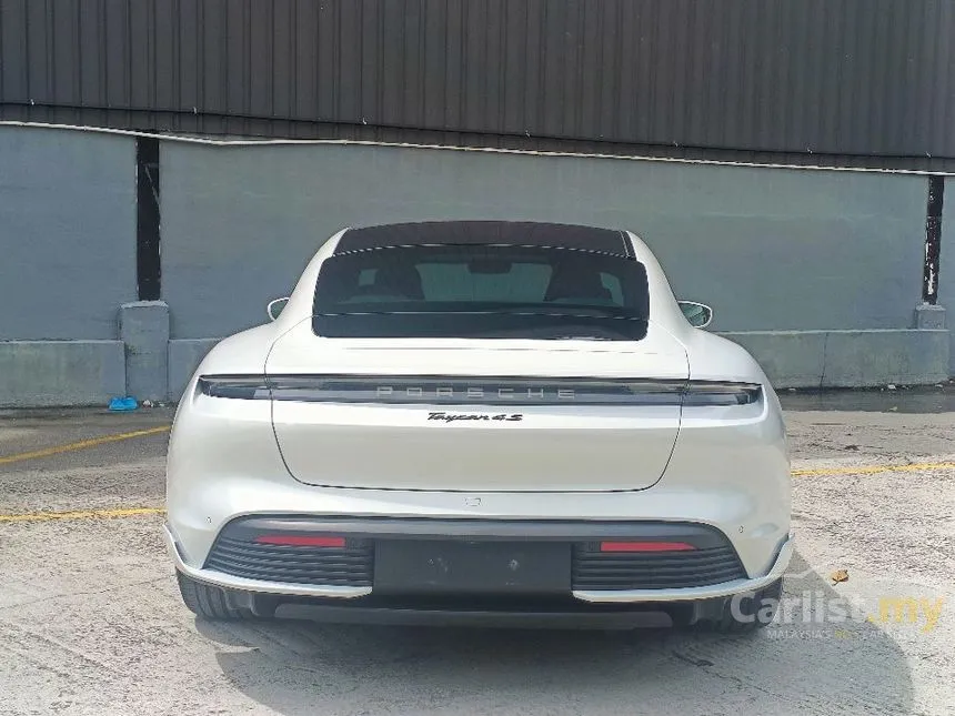 2020 Porsche Taycan 4S Sedan