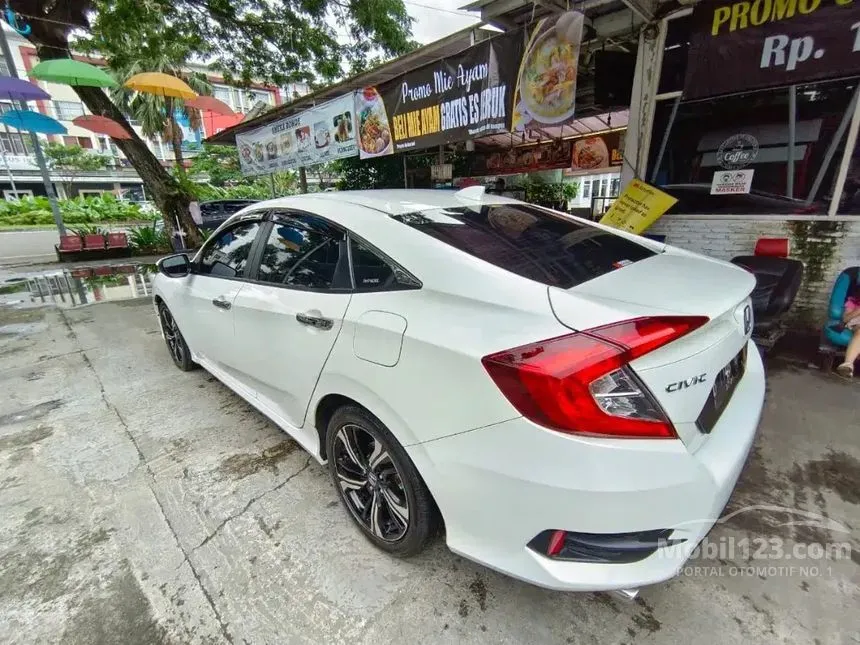 2018 Honda Civic ES Prestige Sedan