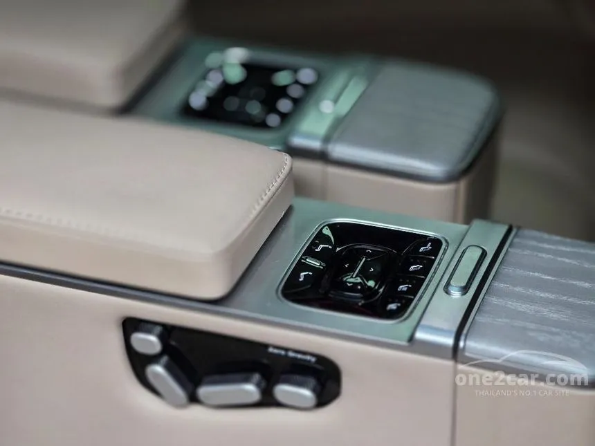 2025 Xpeng X9 Luxury Van