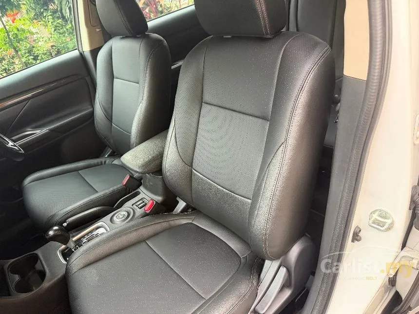 2016 Mitsubishi Outlander SUV