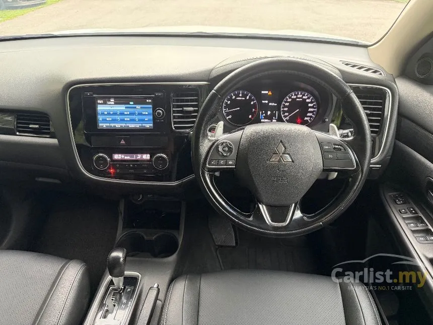 2016 Mitsubishi Outlander SUV