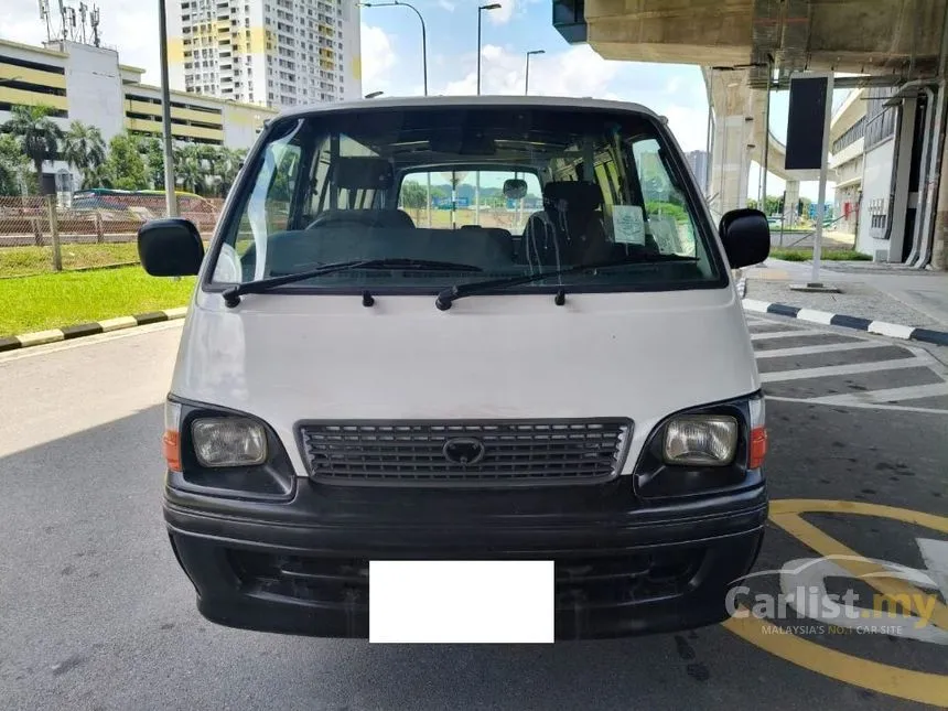 2004 Toyota Hiace Van