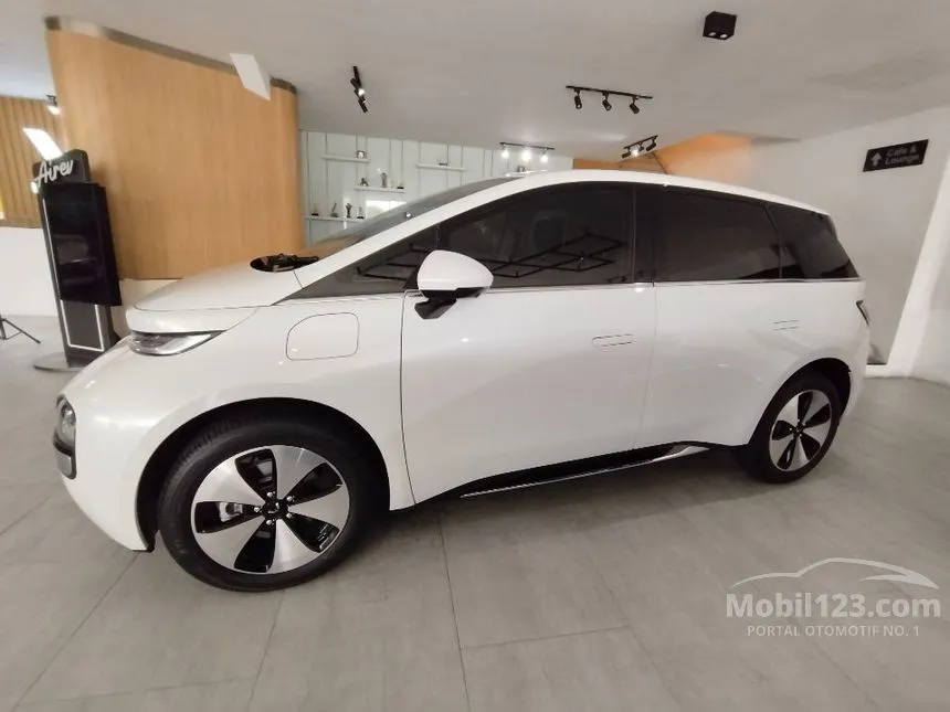 Jual Mobil Wuling Cloud EV 2024 EV di DKI Jakarta Automatic Hatchback Putih Rp 380.500.000