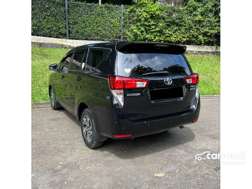 2022 Toyota Kijang Innova V MPV