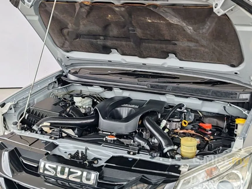 2016 Isuzu MU-X Type S SUV