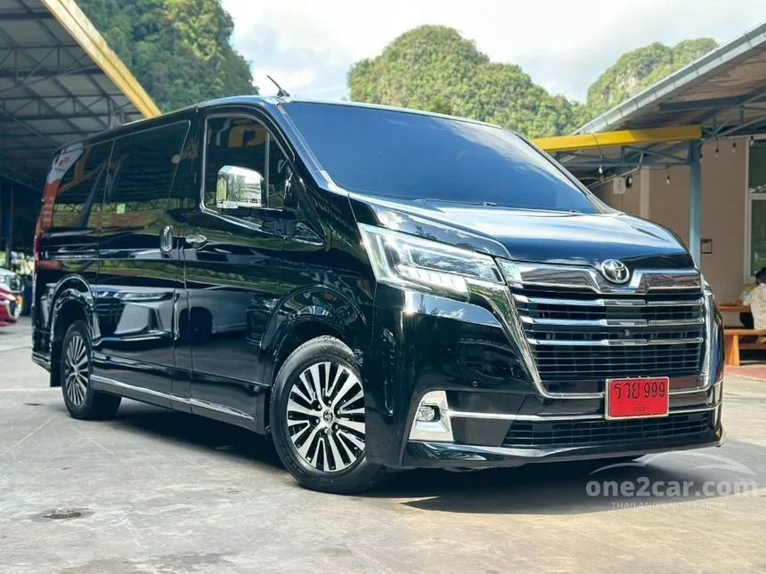 2020 Toyota Majesty Premium Van