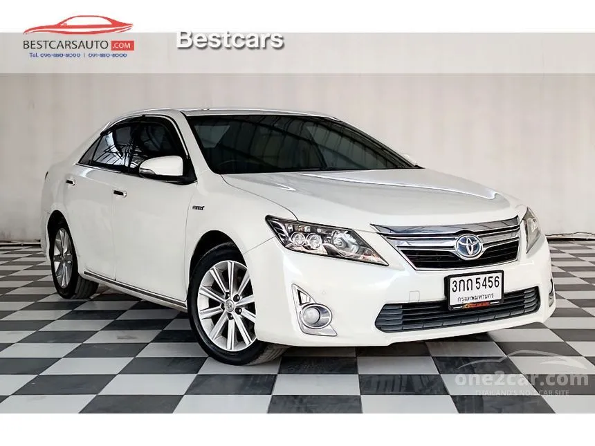 2013 Toyota Camry Hybrid Sedan