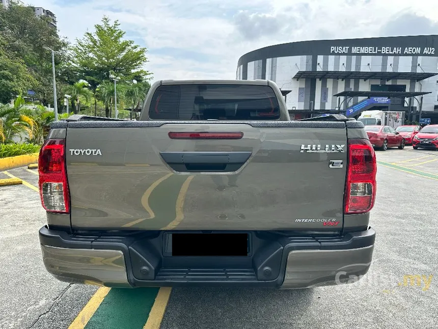 2021 Toyota Hilux E Dual Cab Pickup