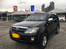 2005 Toyota Fortuner 2.7 V SUV