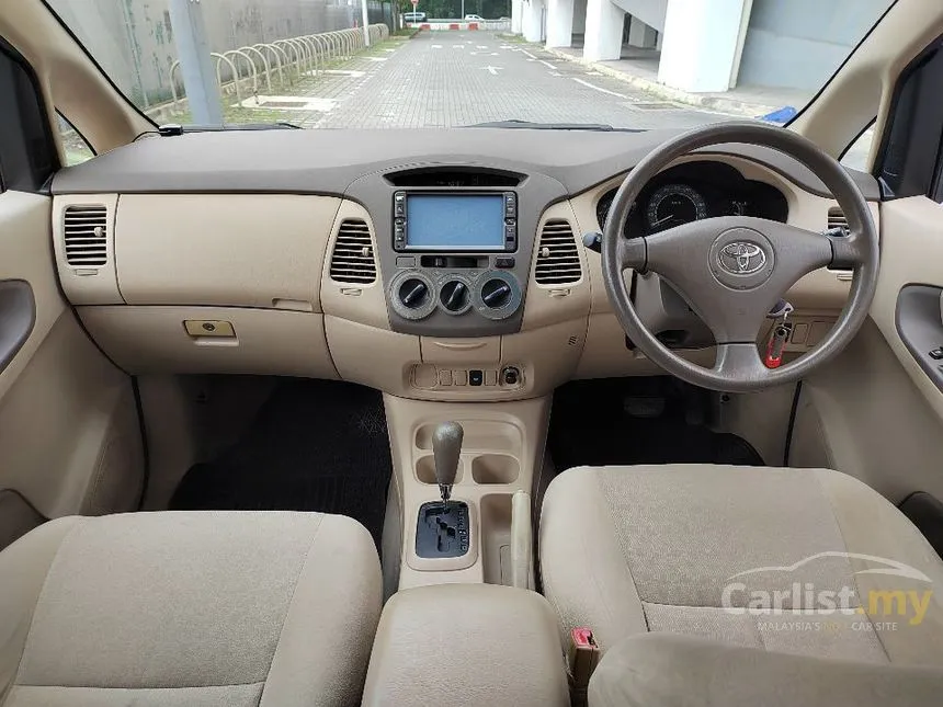 2006 Toyota Innova E MPV